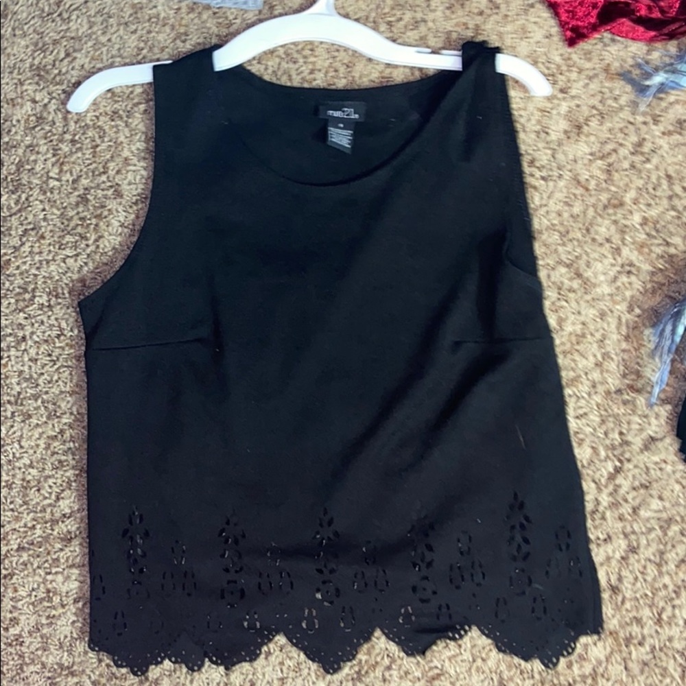 black tank top